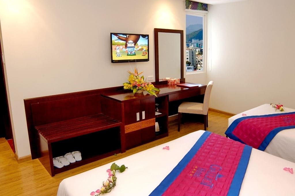 rooms-superior-room