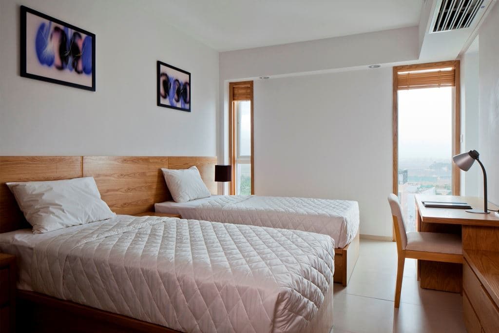 rooms-superior-city--mountain-view