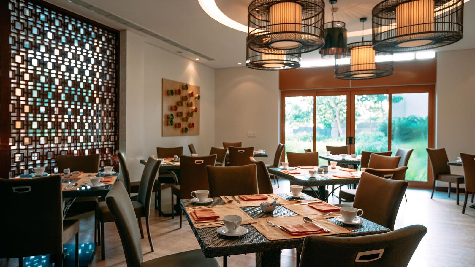 restaurants-