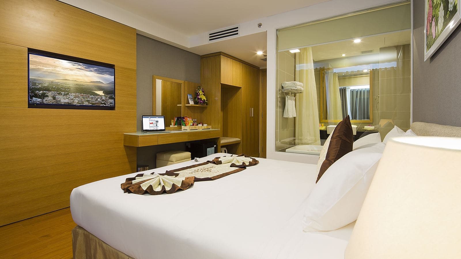 rooms-room-superior-city-view-child-without-extra-bed