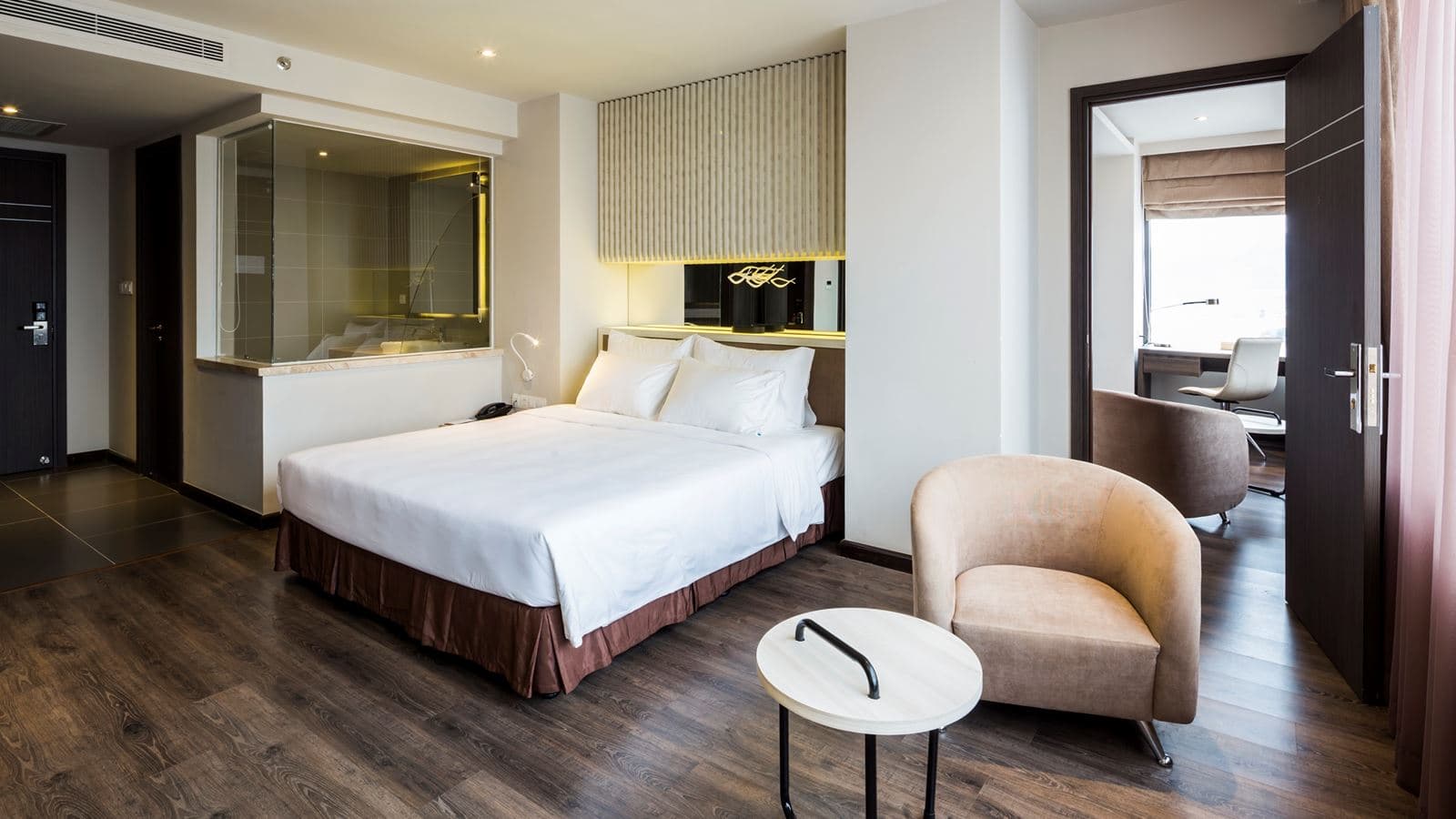 rooms-family-room
