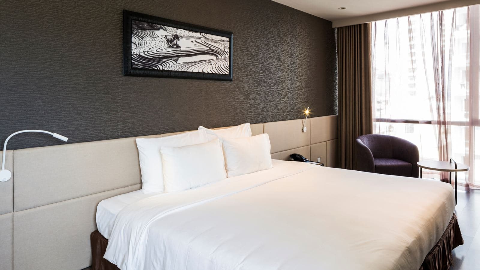 rooms-superior-room