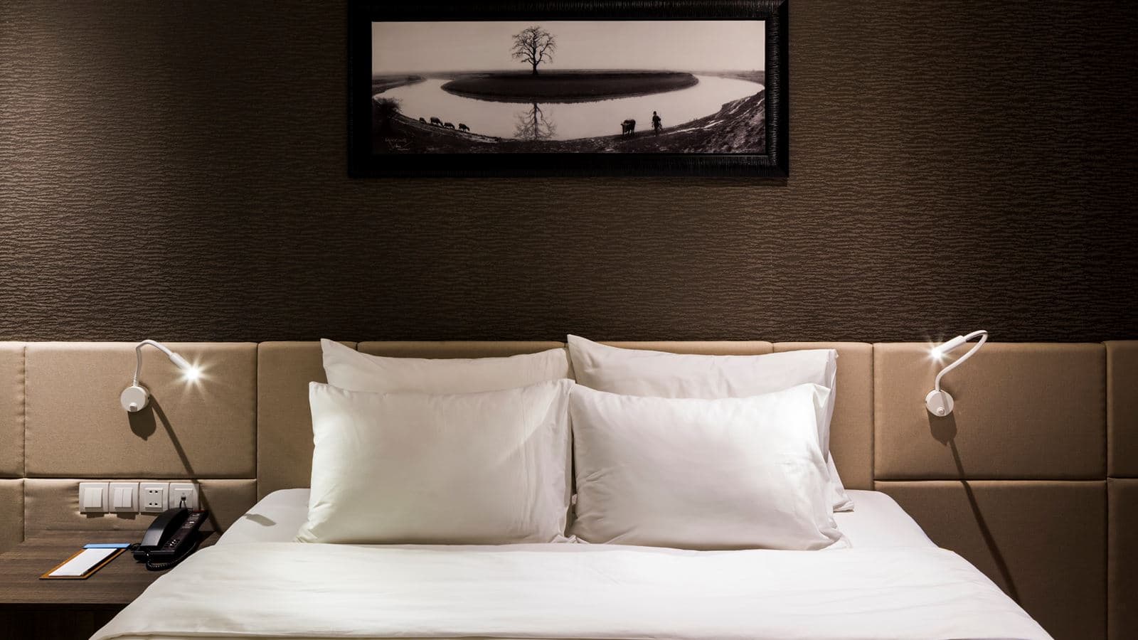 rooms-superior-room