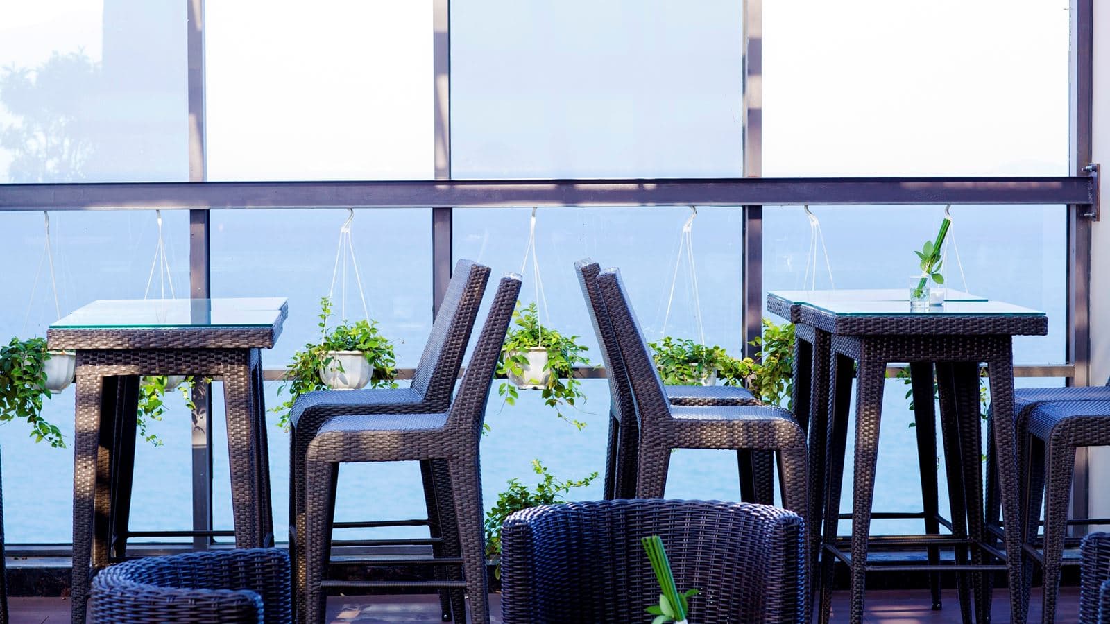 restaurants-infinity-rooftop-bar