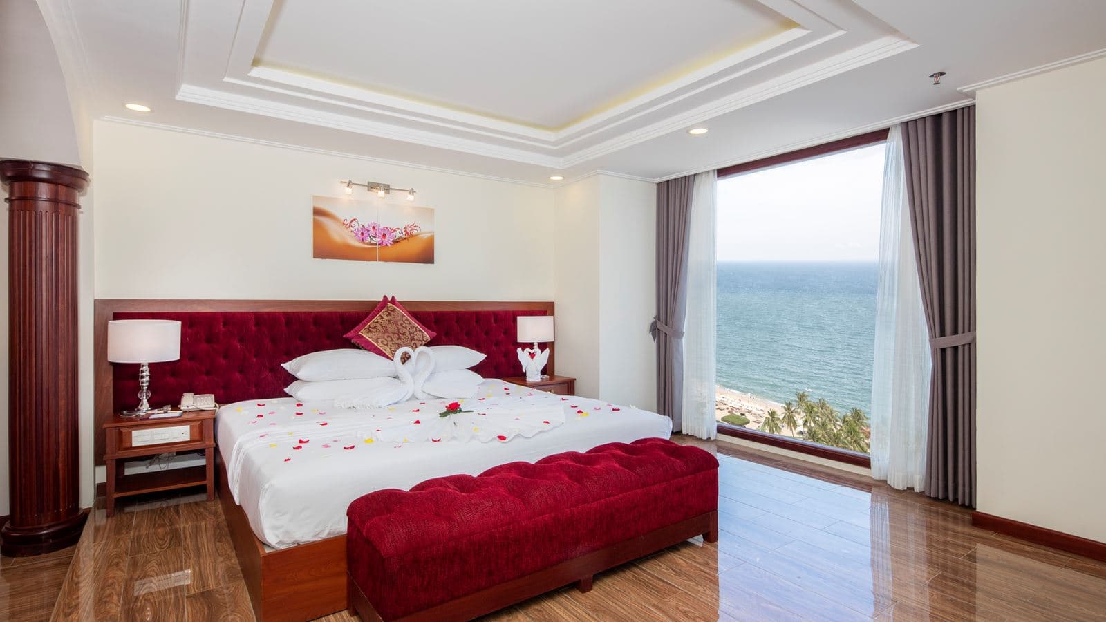 rooms-vip-room