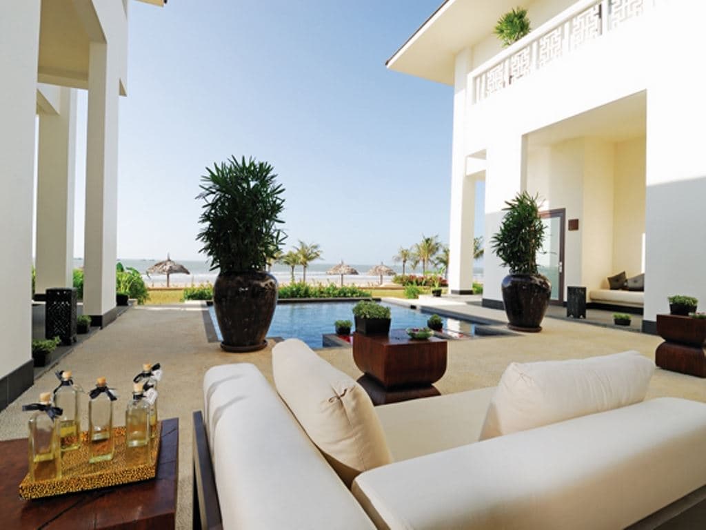 rooms-pool-villa