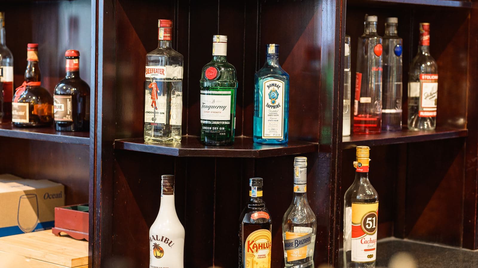 bars-lobby-lounge