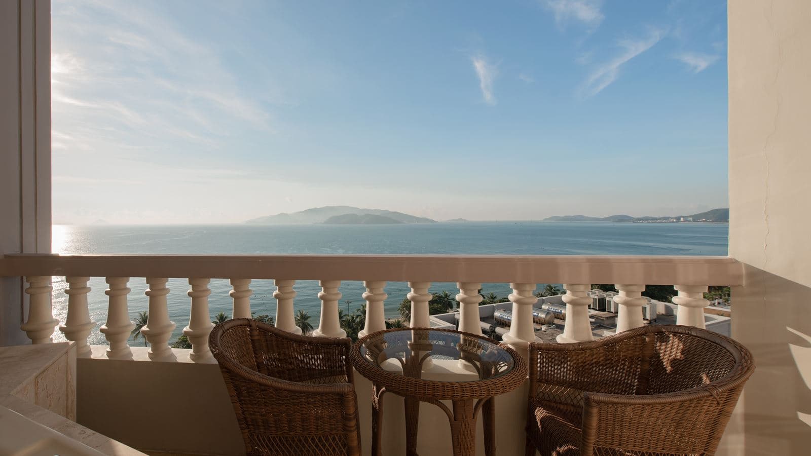rooms-executive-suite-ocean-view-with-balcony-child-without-extra-bed