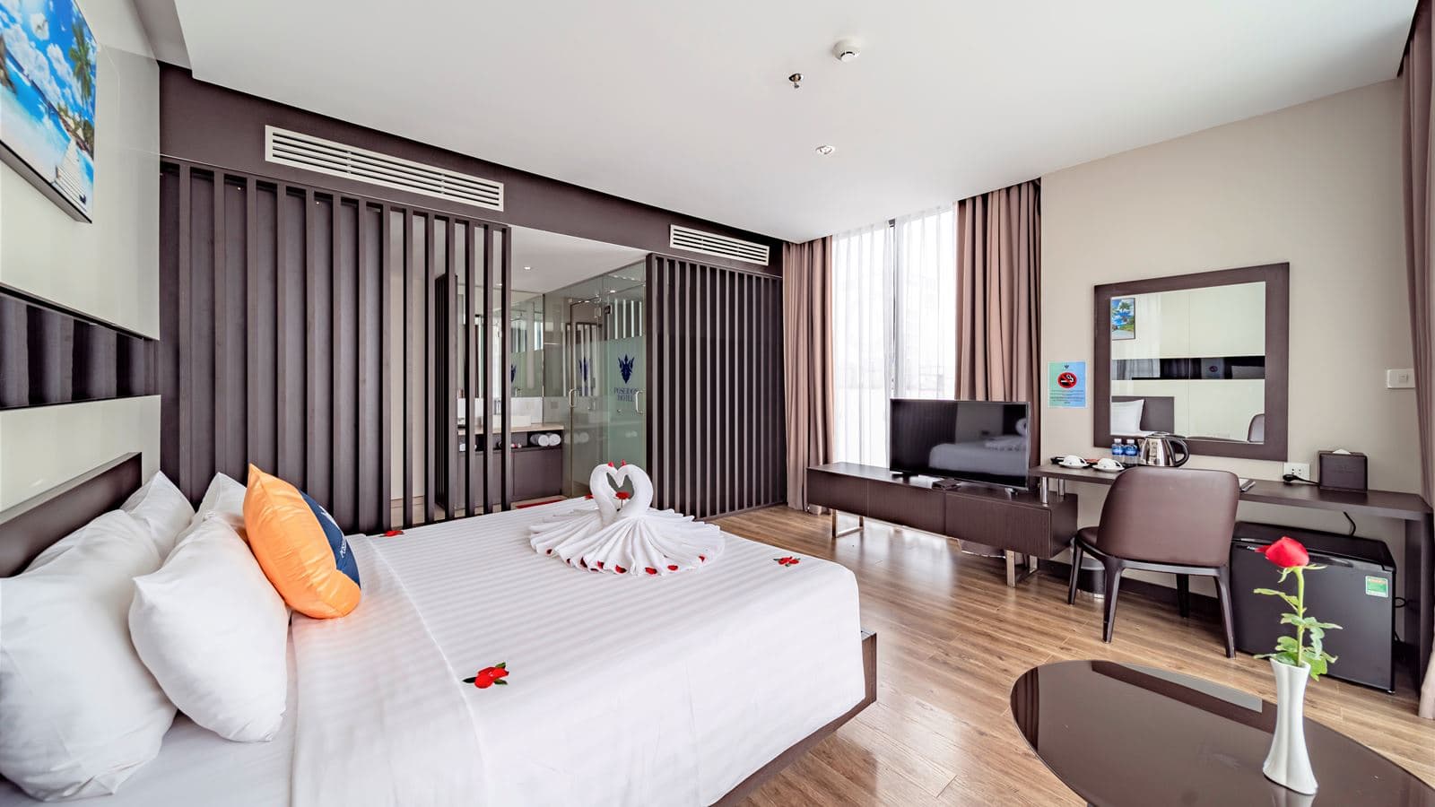 rooms-senior-deluxe-partial-sea-view-with-balcony-child-without-extra-bed