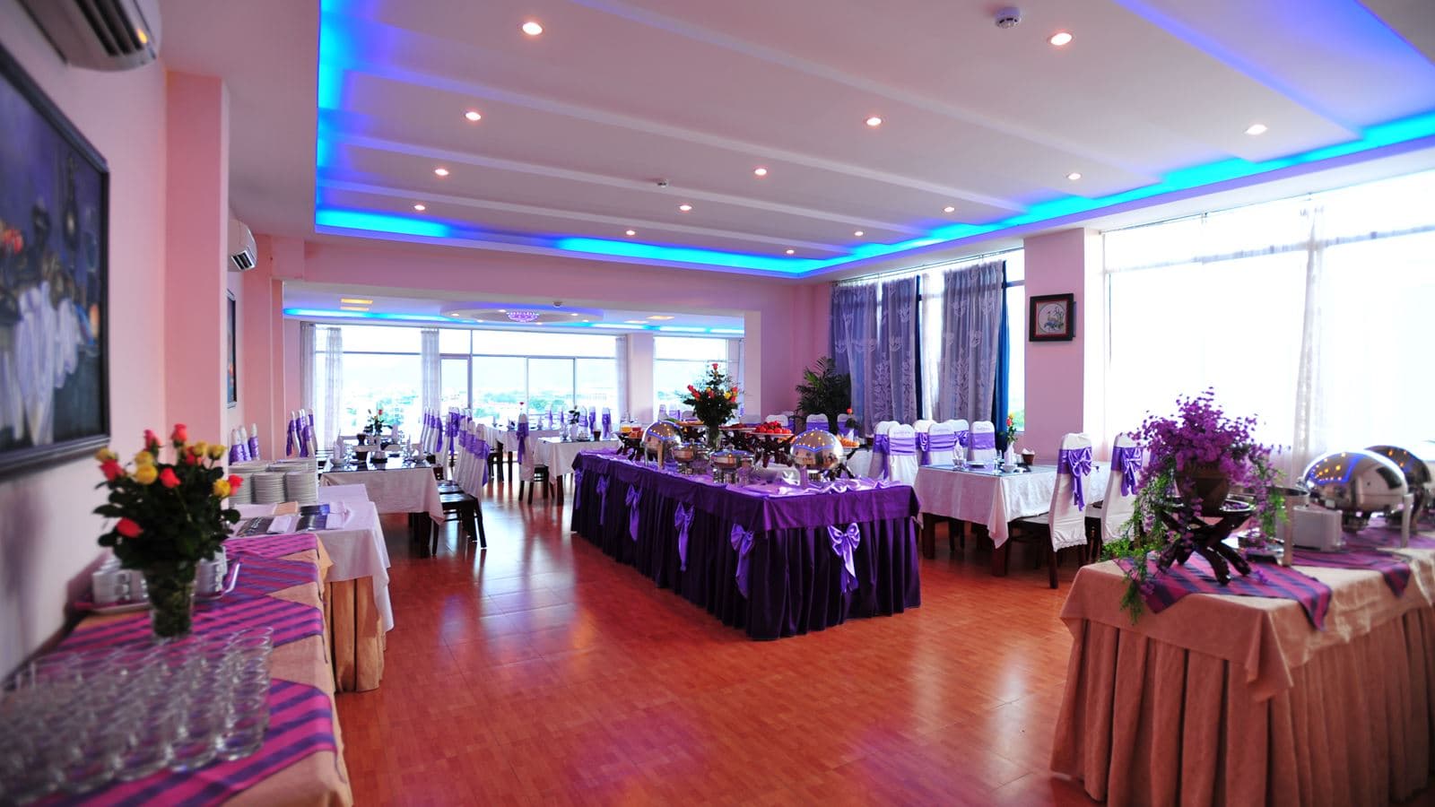 restaurants-main-restaurant