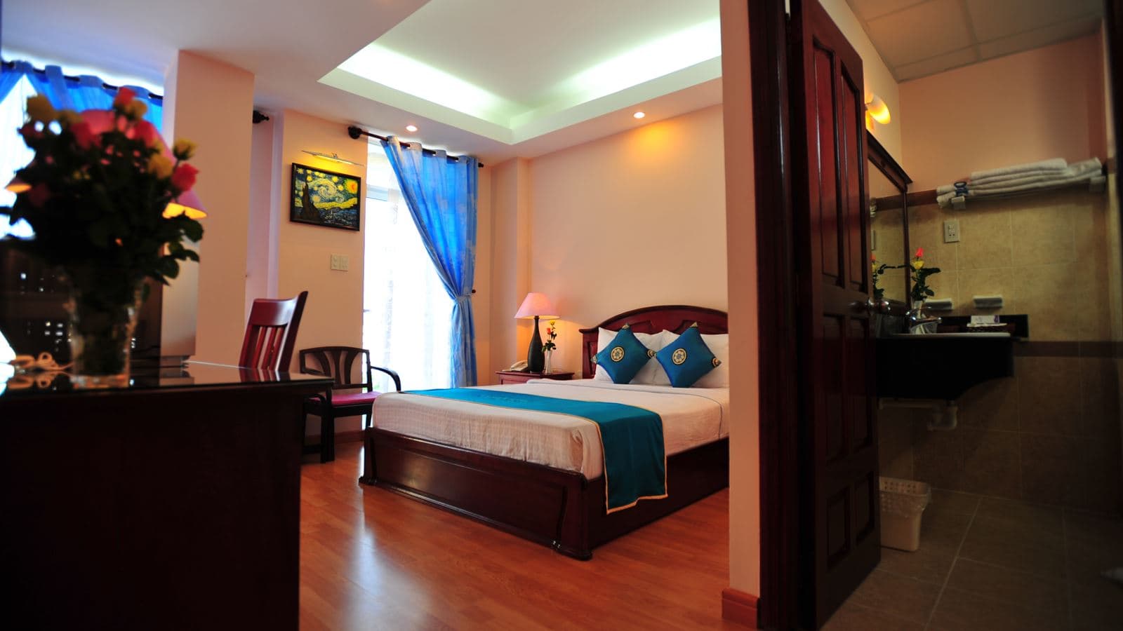 rooms-suite-double-with-balcony
