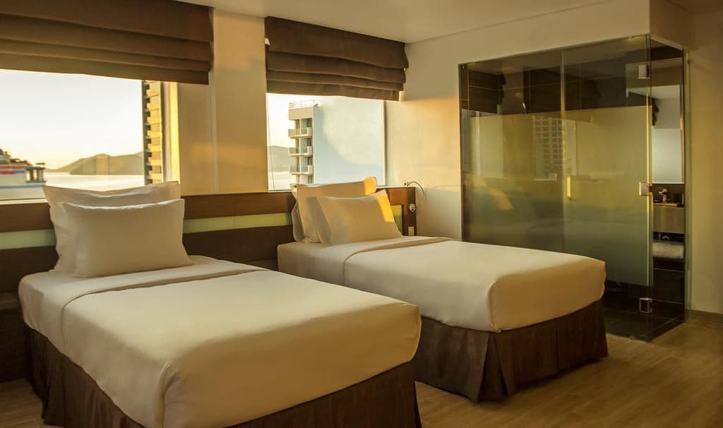 rooms-deluxe-sea-view