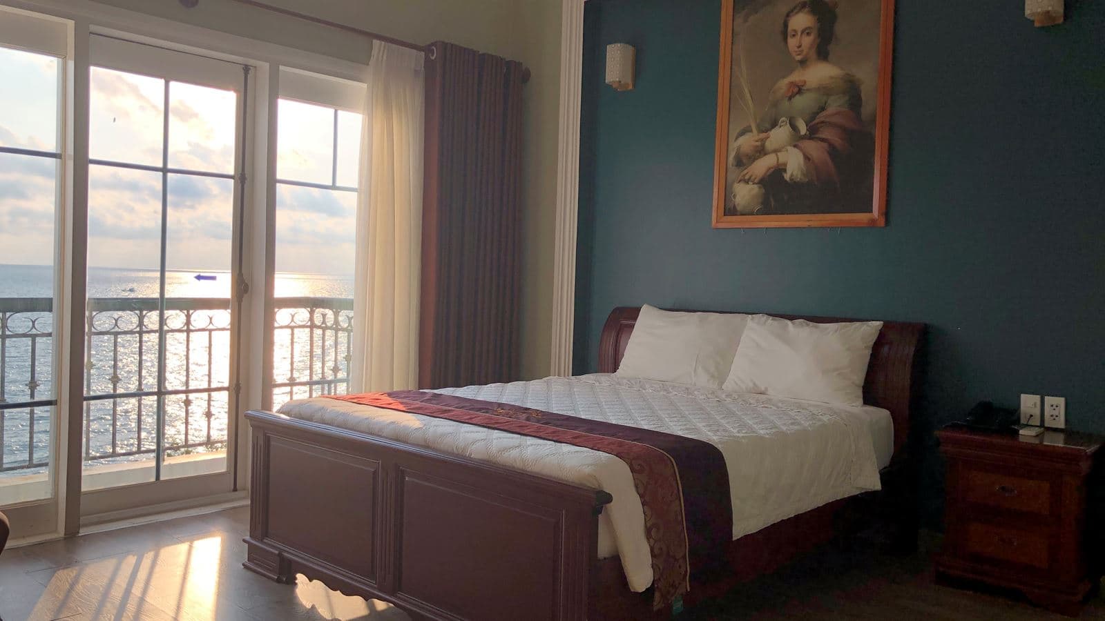 rooms-deluxe-ocean-view
