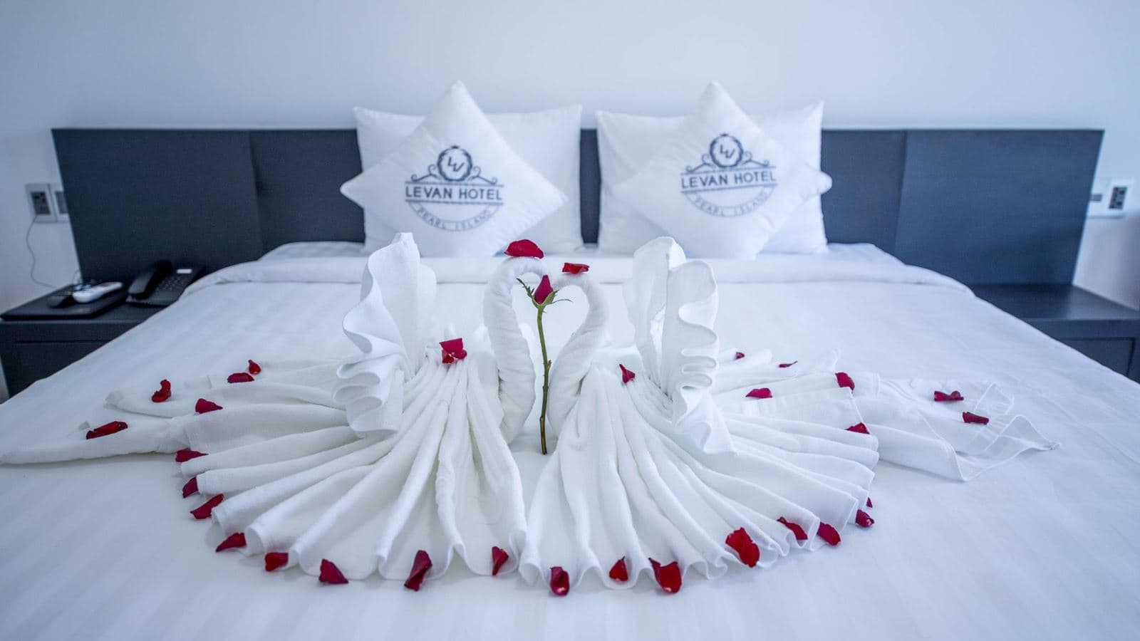 rooms-sea-view-room