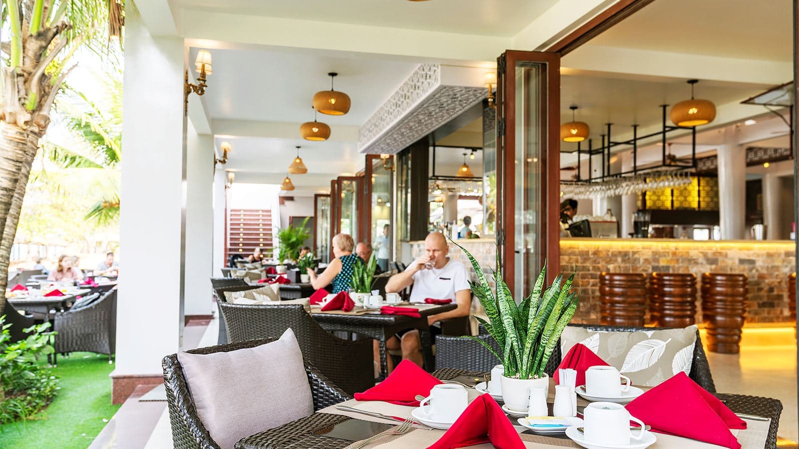 restaurants-romance-sea