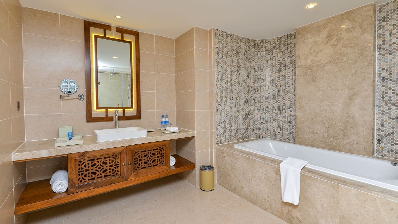 rooms-premium-with-balcony