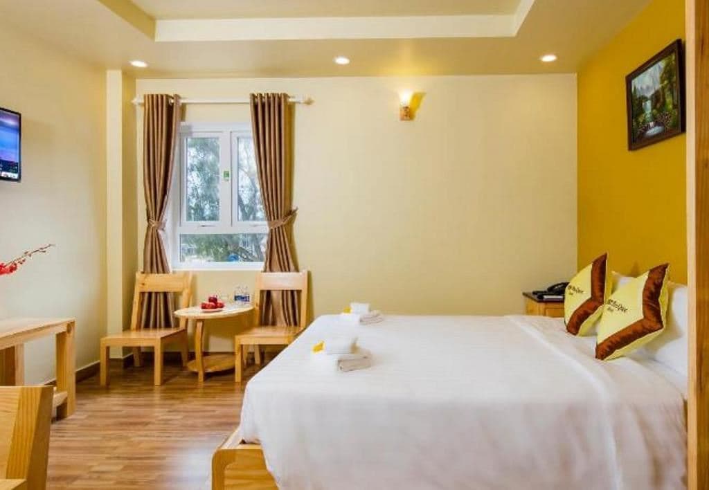 rooms-superior-double-mountain-view--city-view