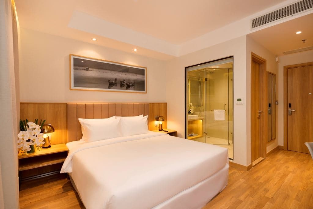 rooms-deluxe-city-view