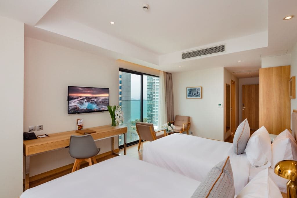 rooms-premium-room-with-balcony