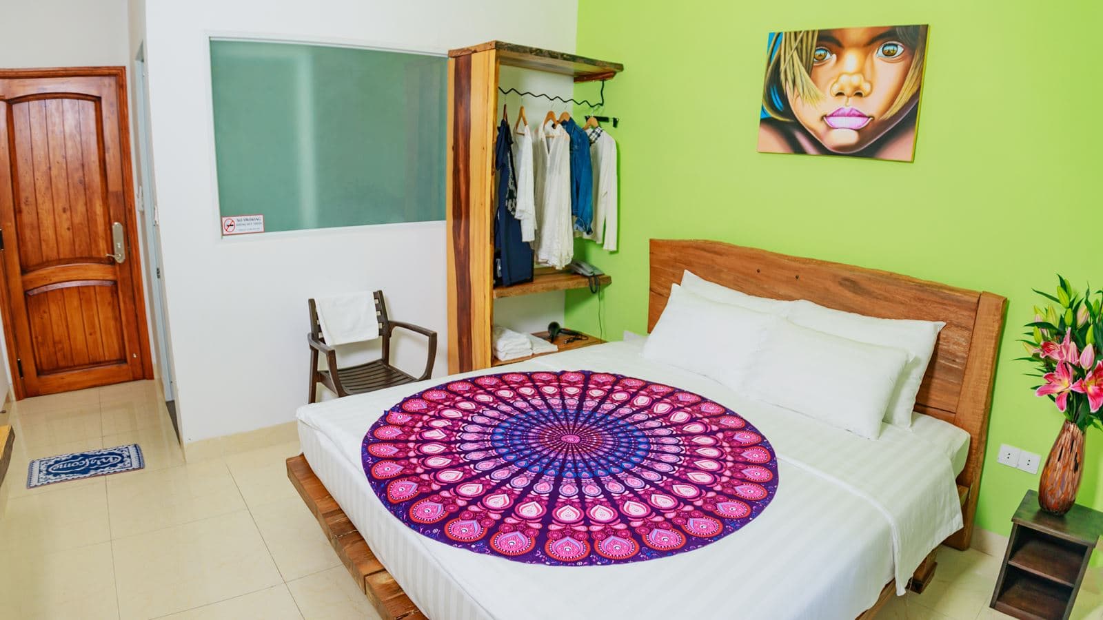 rooms-deluxe-room