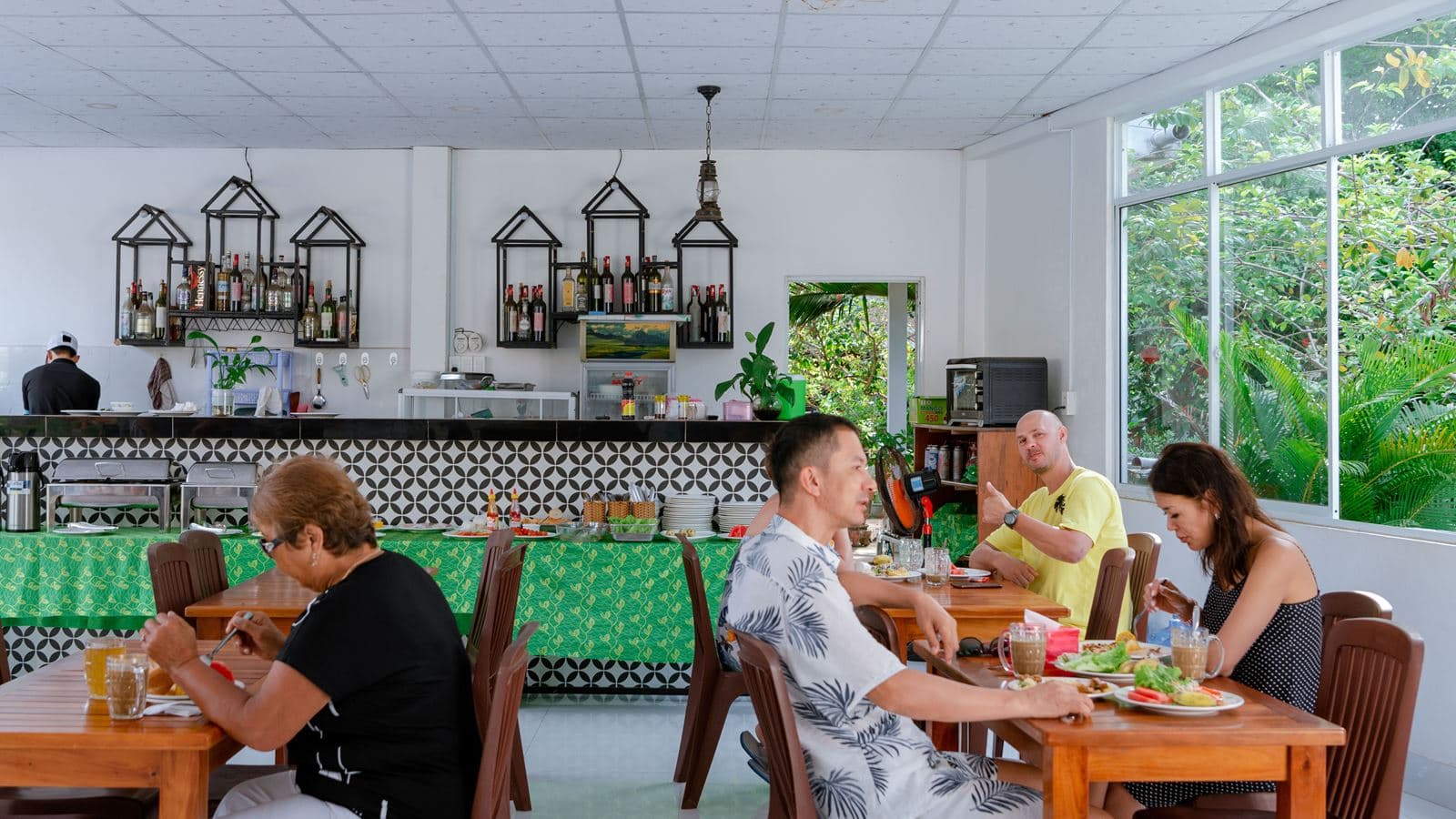 restaurants-hien-minh-restaurant