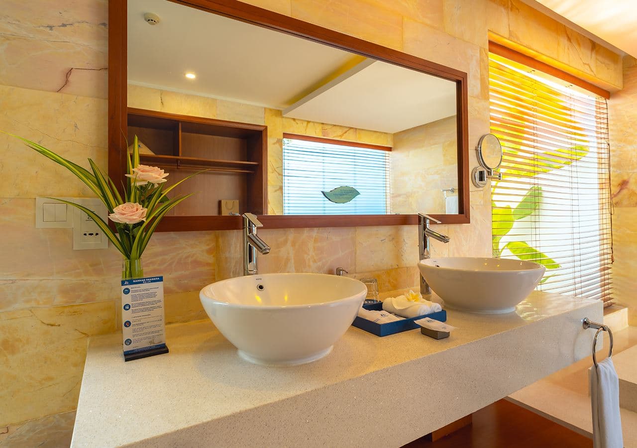 rooms-beachfront-pool-villa-child-without-extra-bed