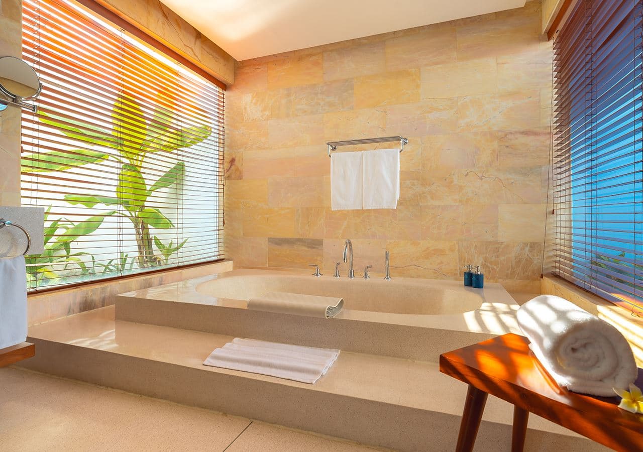 rooms-beachfront-pool-villa-child-without-extra-bed