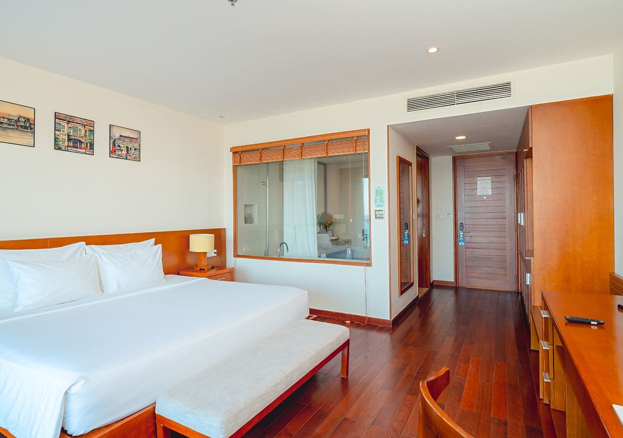 rooms-deluxe-ocean-with-bathtub-child-without-extra-bed