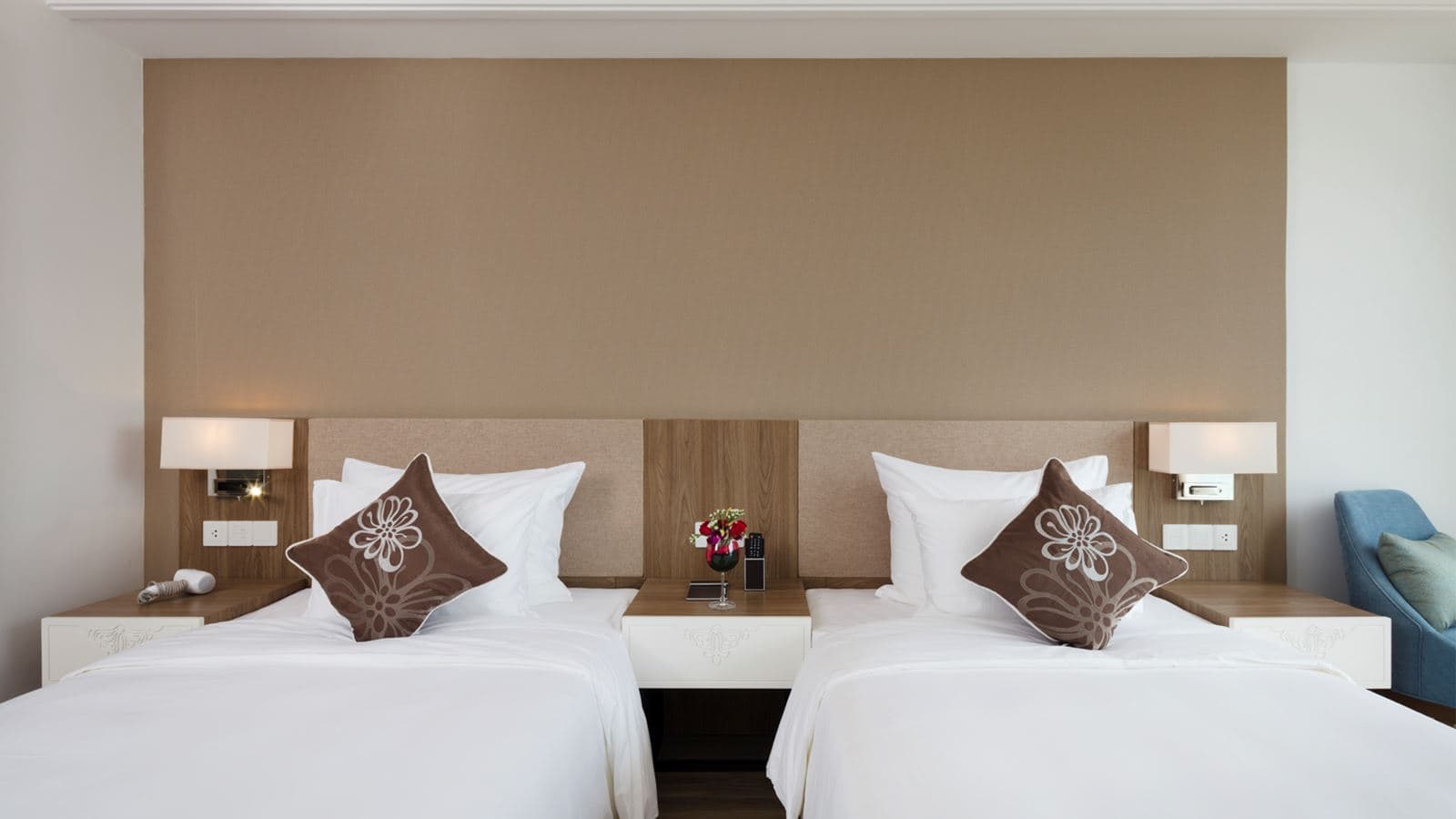 rooms-senior-deluxe-sea-view