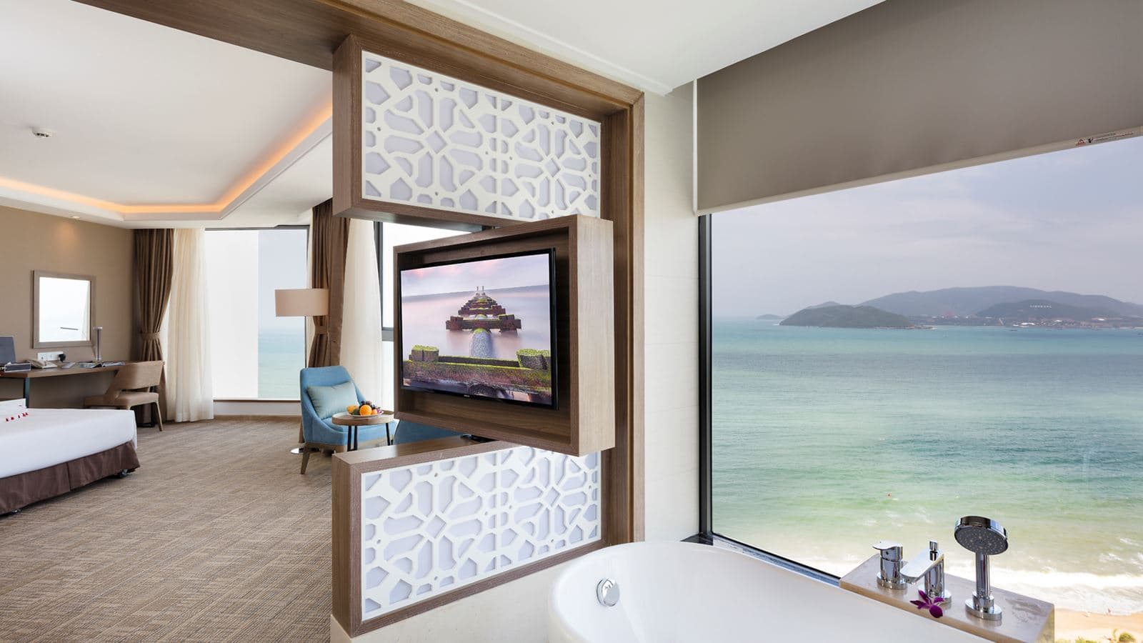rooms-comodo-suite-panaroma