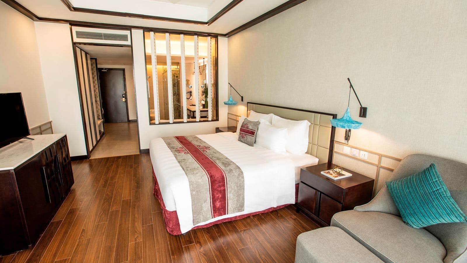 rooms-deluxe-room