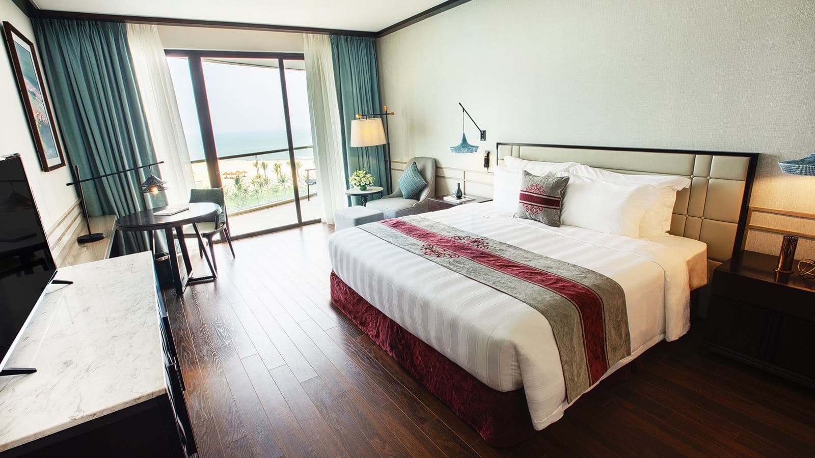 rooms-deluxe-room