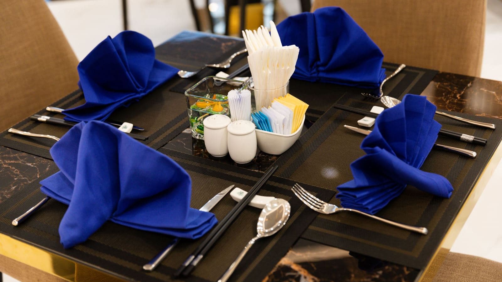 restaurants-apus