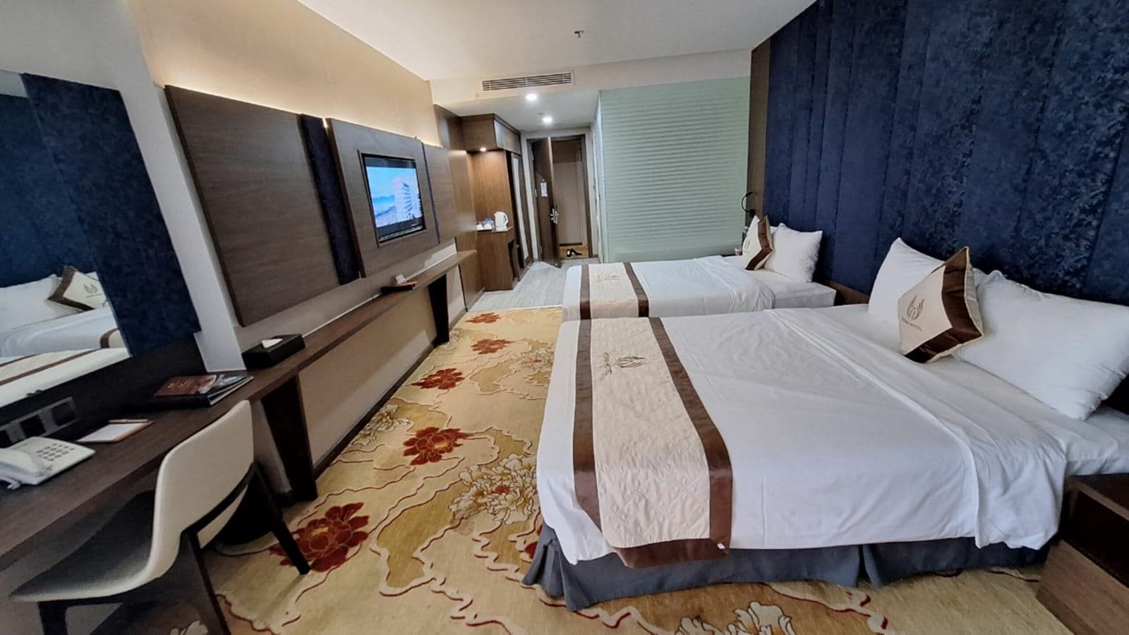 rooms-deluxe-quad