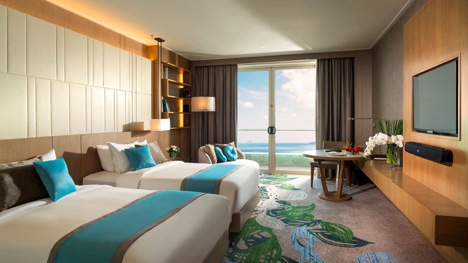 rooms-deluxe-room-ocean-view