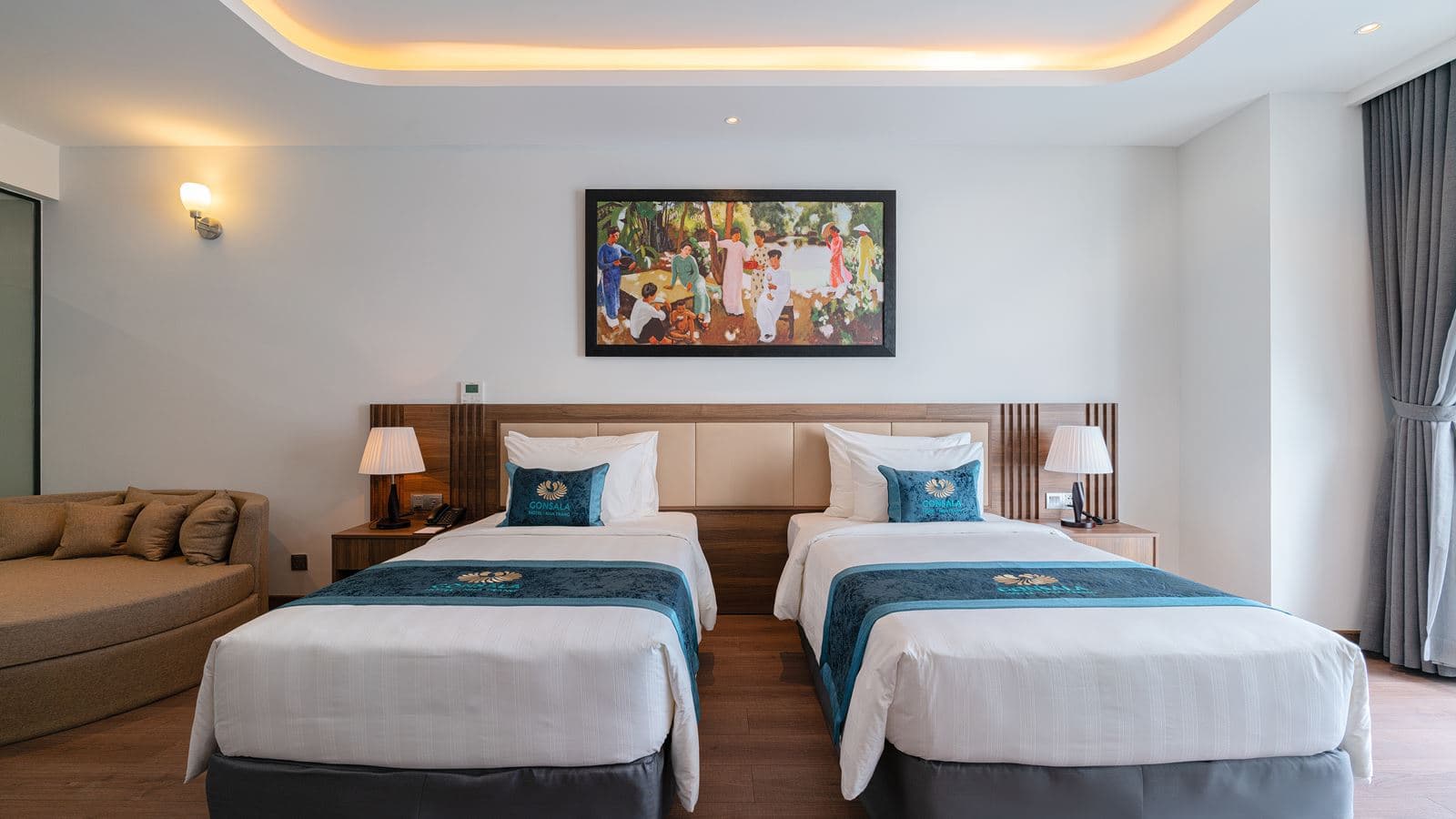 rooms-executive-sea-view-with-balcony
