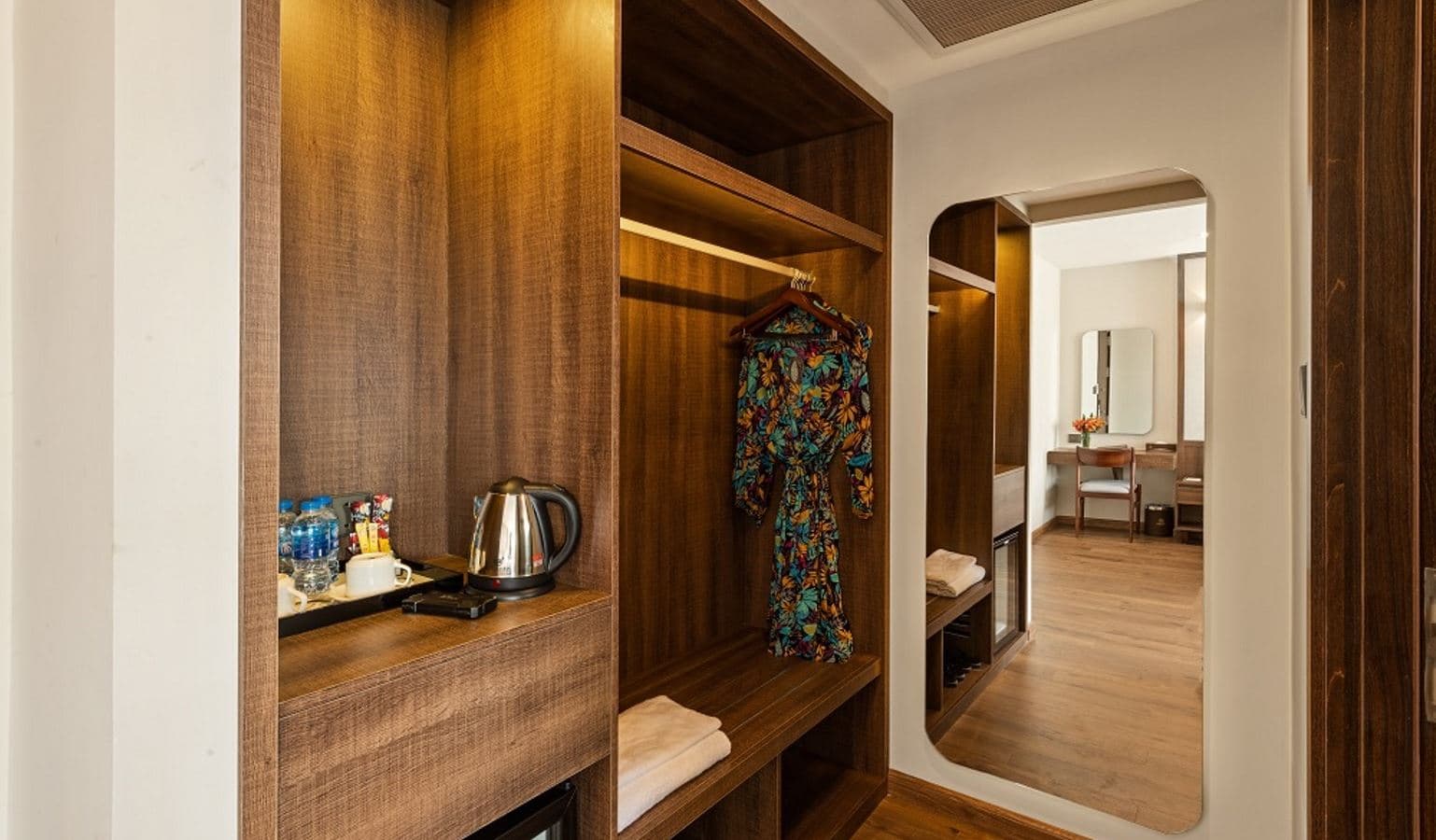 rooms-deluxe-ocean-view