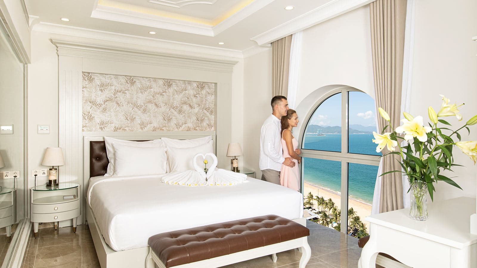 rooms-luxury-suite-seaview