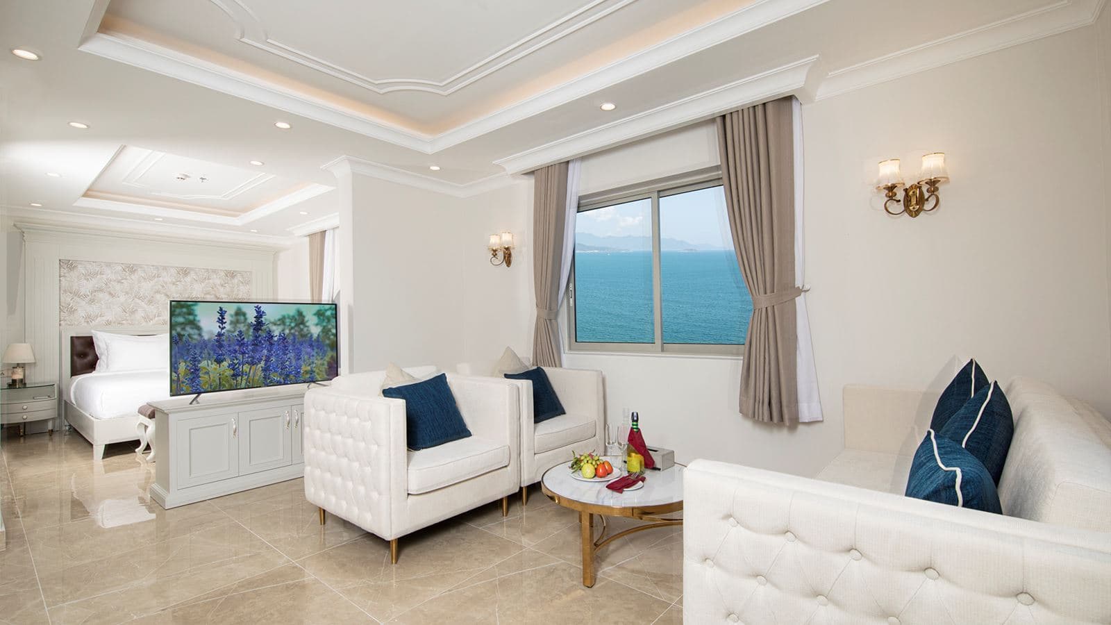 rooms-luxury-suite-seaview