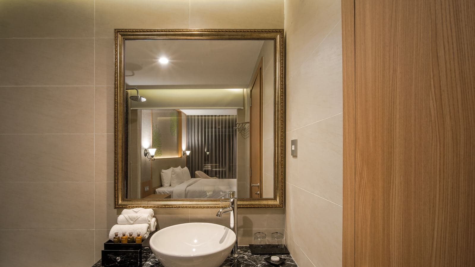 rooms-room-deluxe-sea-view