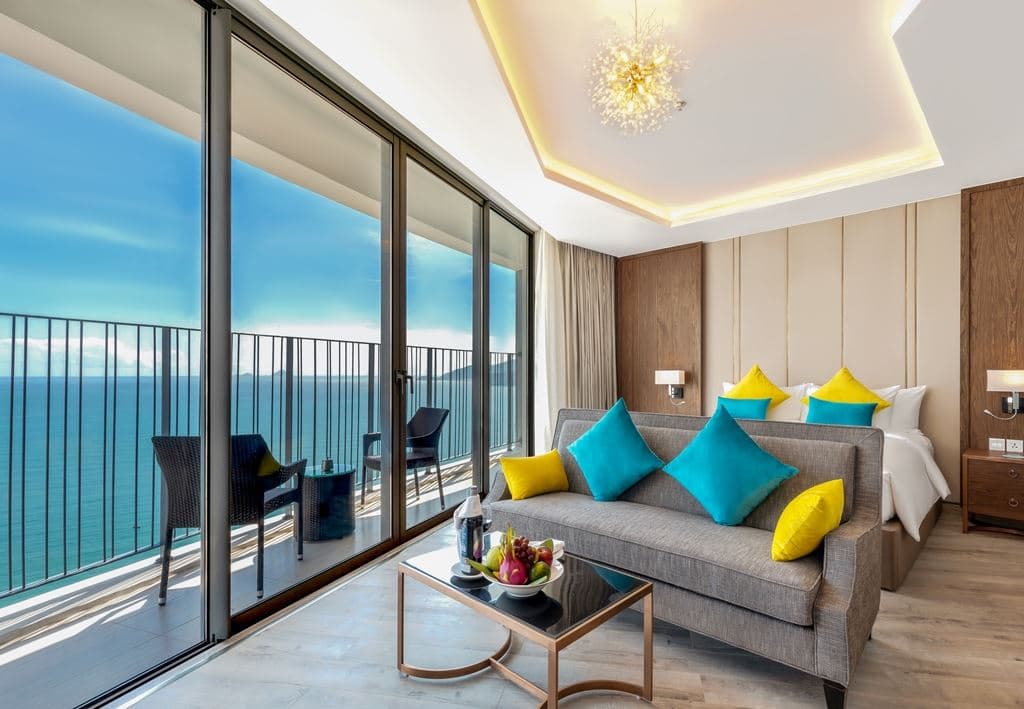 rooms-executive-double-ocean-view-with-balcony-child-without-extra-bed