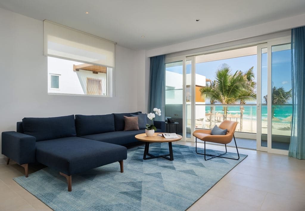 rooms-2bedroom-suite-pavilion-with-terrace-ocean-view