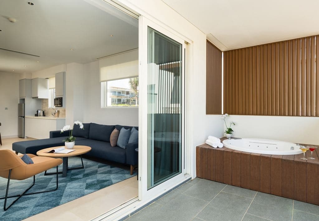 rooms-2bedroom-suite-pavilion-with-terrace-ocean-view