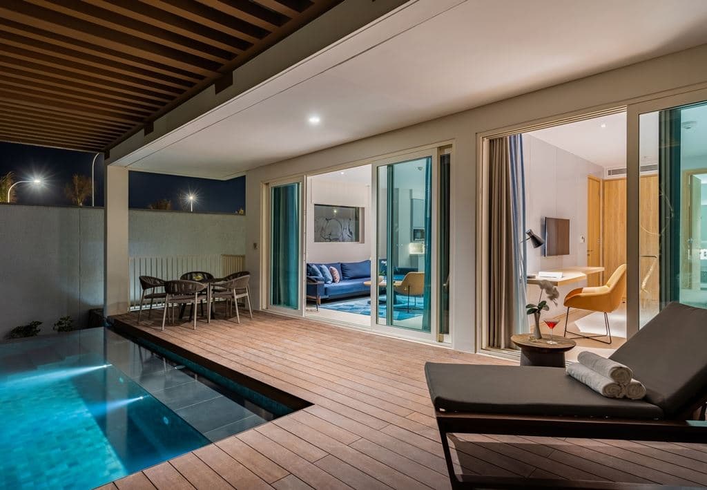 rooms-2bedroom-suite-pavilion-private-pool-ocean-view