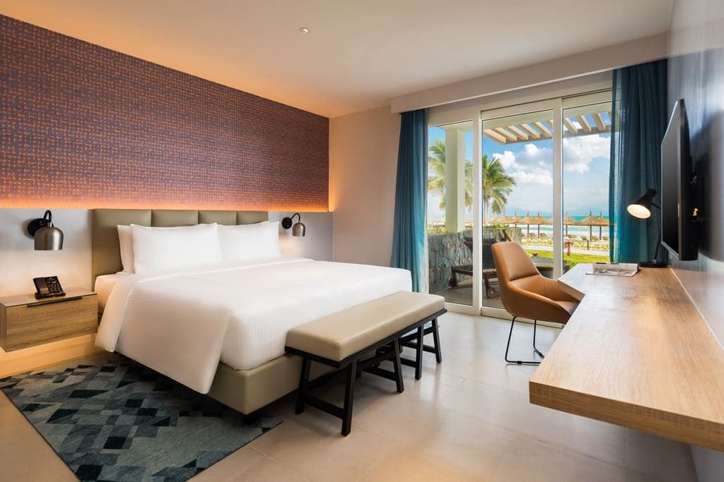 rooms-2bedroom-suite-pavilion-private-pool-beach-front