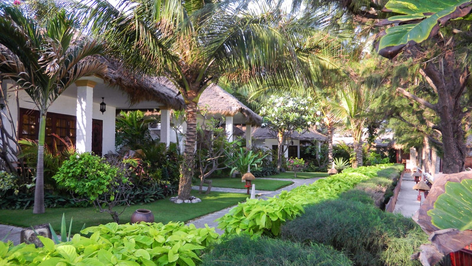 rooms-beachfront-villa