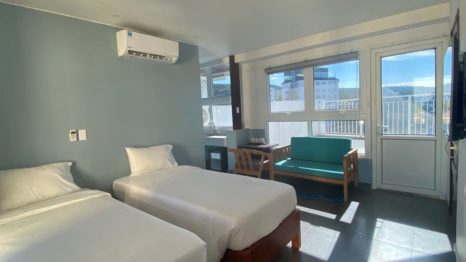rooms-studio-apartment-family