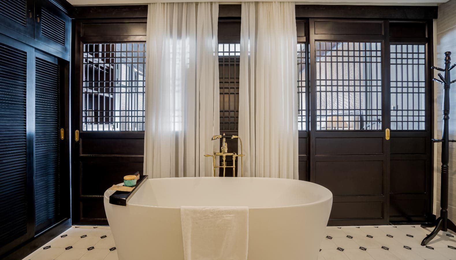 rooms-royal-suite