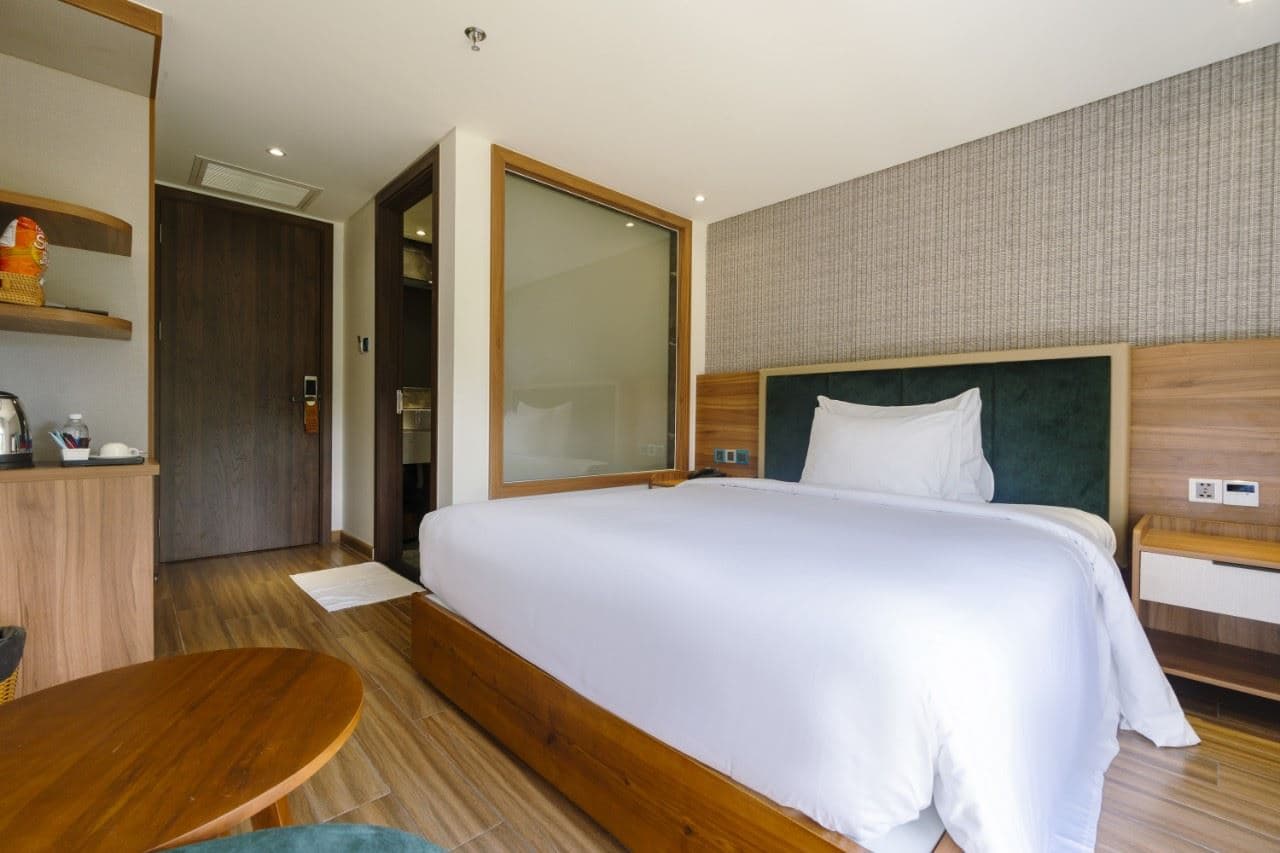 rooms-deluxe-room