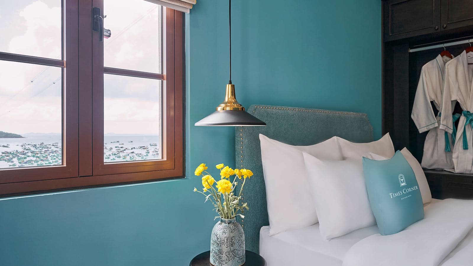 rooms-deluxe-room-sea-view